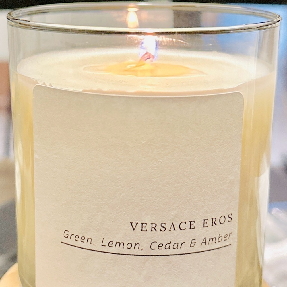 Versace Eros Men 9oz-Green, Lemon, Cedar & Amber‎ Candle - Picture 2 of 4